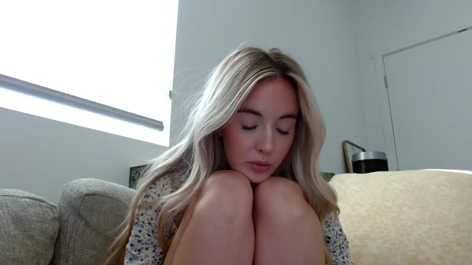 Gallery image thumbnail from Vegansoda's myfreecams stream on, 05/22/2024, 01:46 image 18 of 20