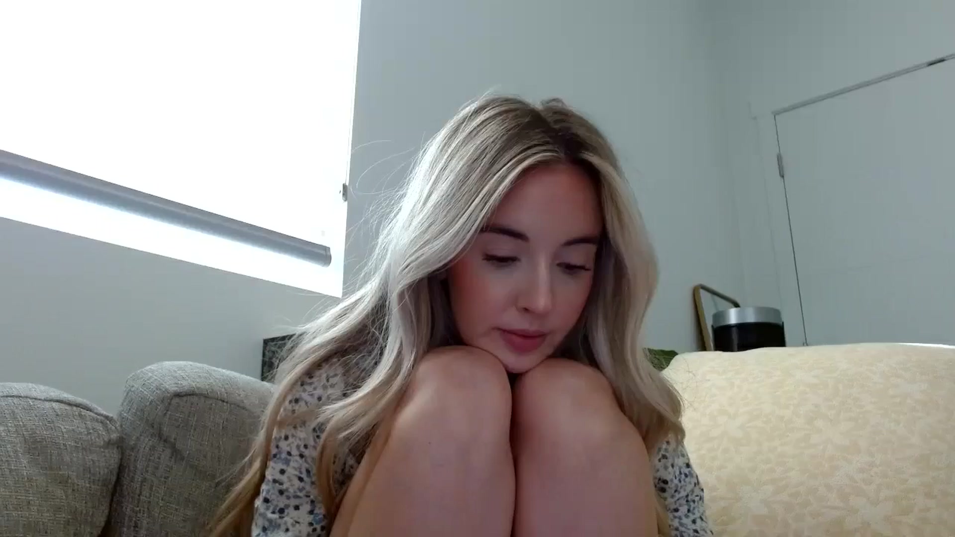 Gallery image thumbnail from Vegansoda's myfreecams stream on, 05/22/2024, 01:46 image 19 of 20