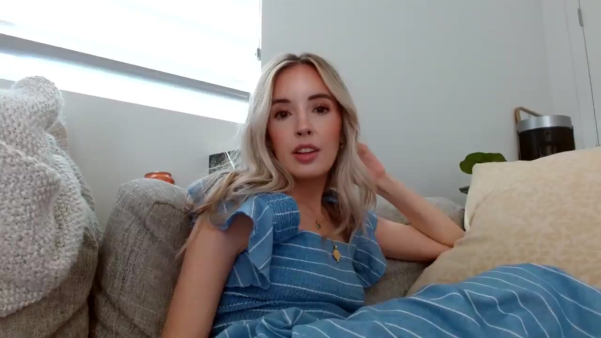 Gallery image thumbnail from Vegansoda's myfreecams stream on, 05/29/2024, 24:42 image 3 of 20