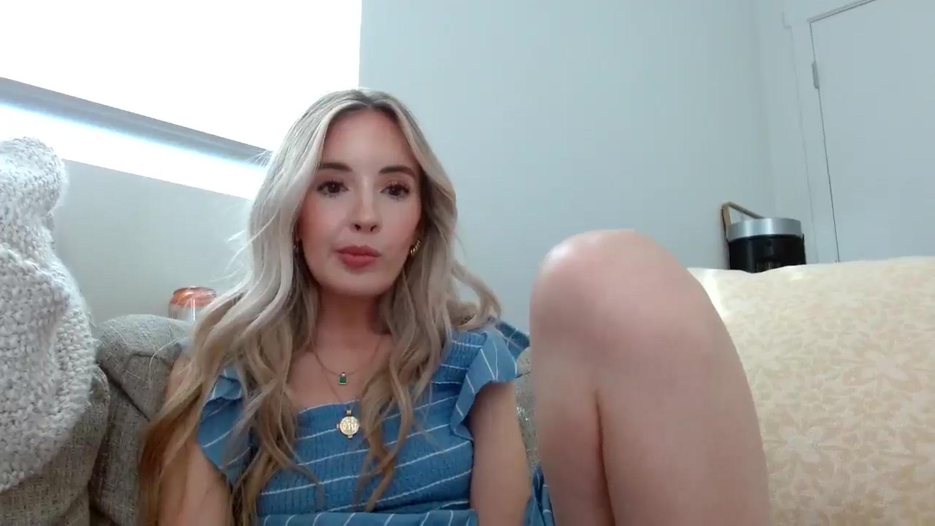 Gallery image thumbnail from Vegansoda's myfreecams stream on, 05/29/2024, 24:42 image 10 of 20