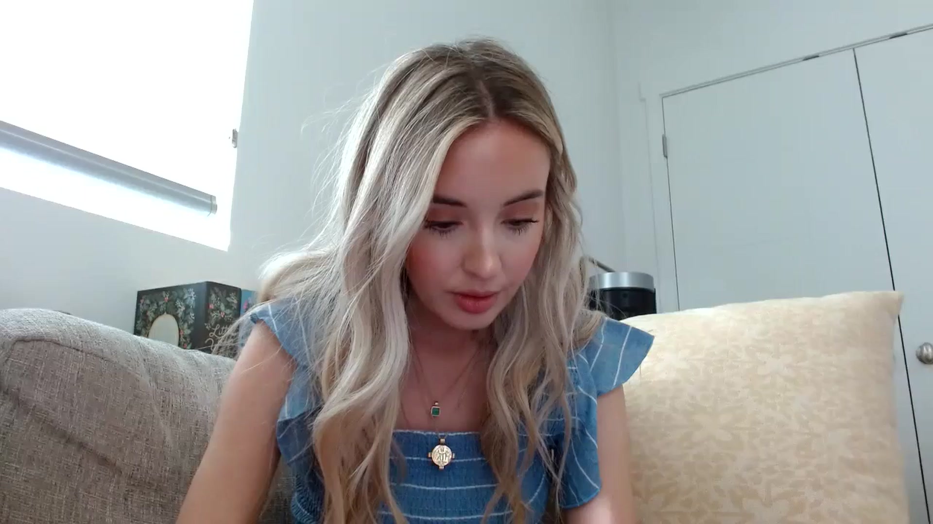 Gallery image thumbnail from Vegansoda's myfreecams stream on, 05/29/2024, 24:42 image 16 of 20
