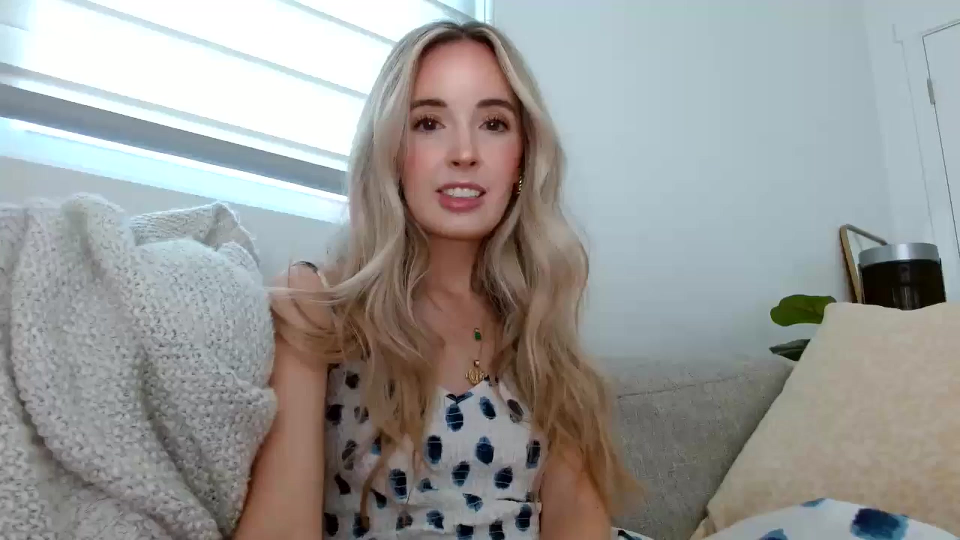 Gallery image thumbnail from Vegansoda's myfreecams stream on, 05/29/2024, 21:09 image 1 of 20