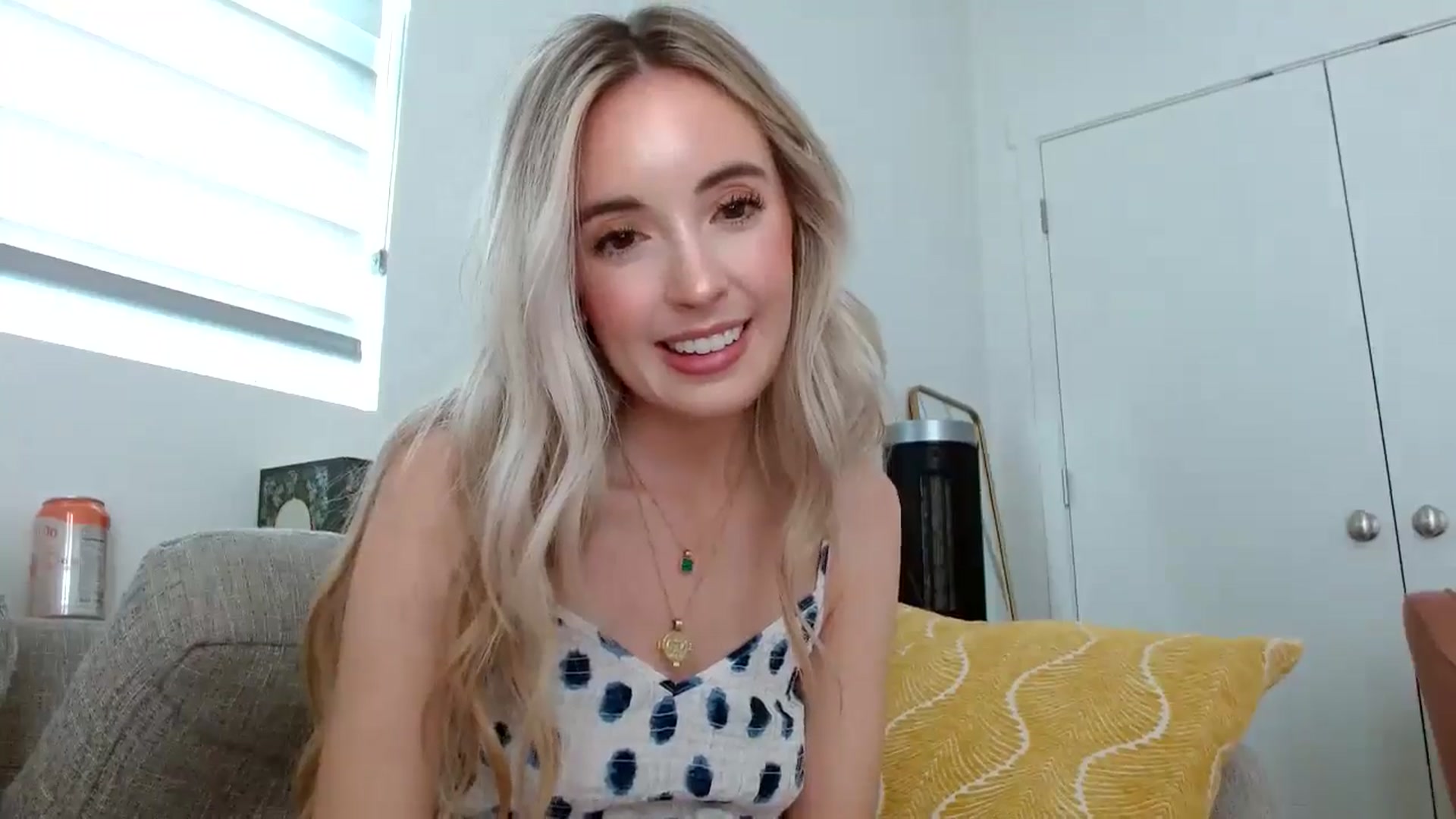 Gallery image thumbnail from Vegansoda's myfreecams stream on, 05/29/2024, 22:41 image 20 of 20