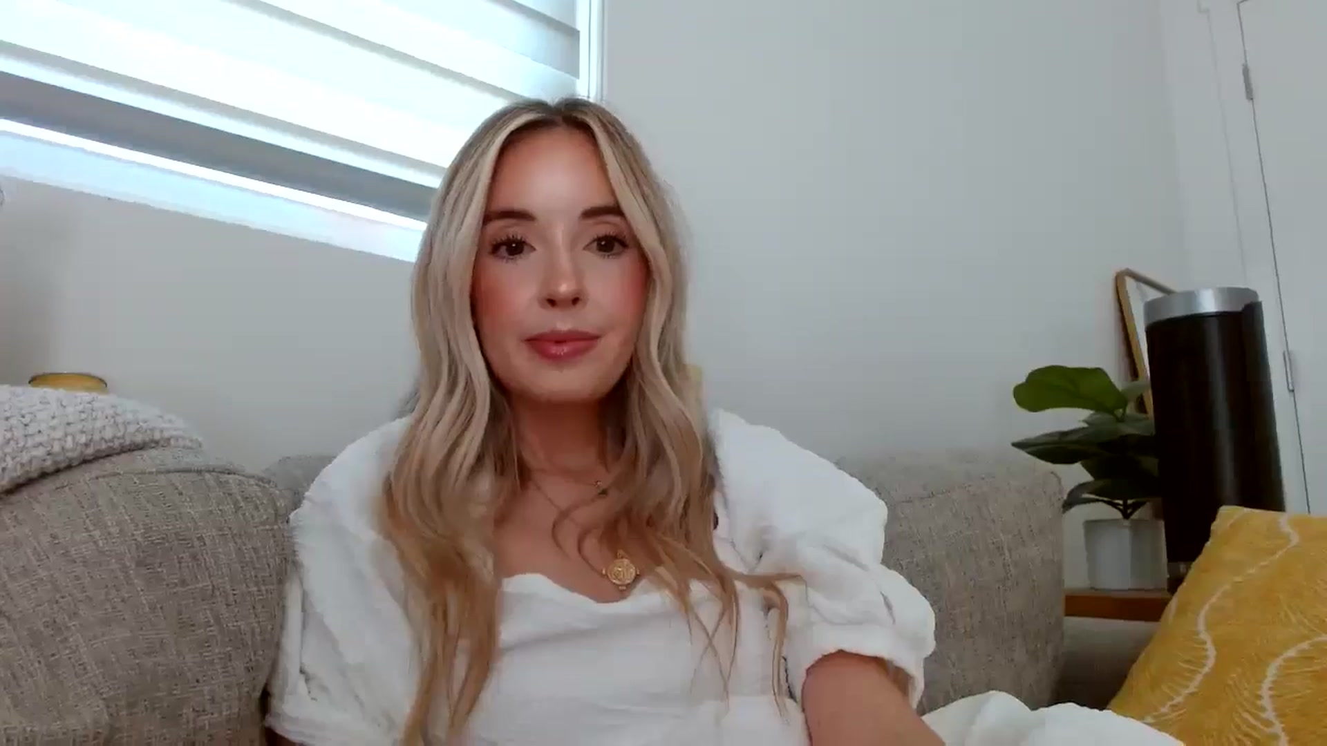 Gallery image thumbnail from Vegansoda's myfreecams stream on, 05/30/2024, 22:11 image 11 of 20