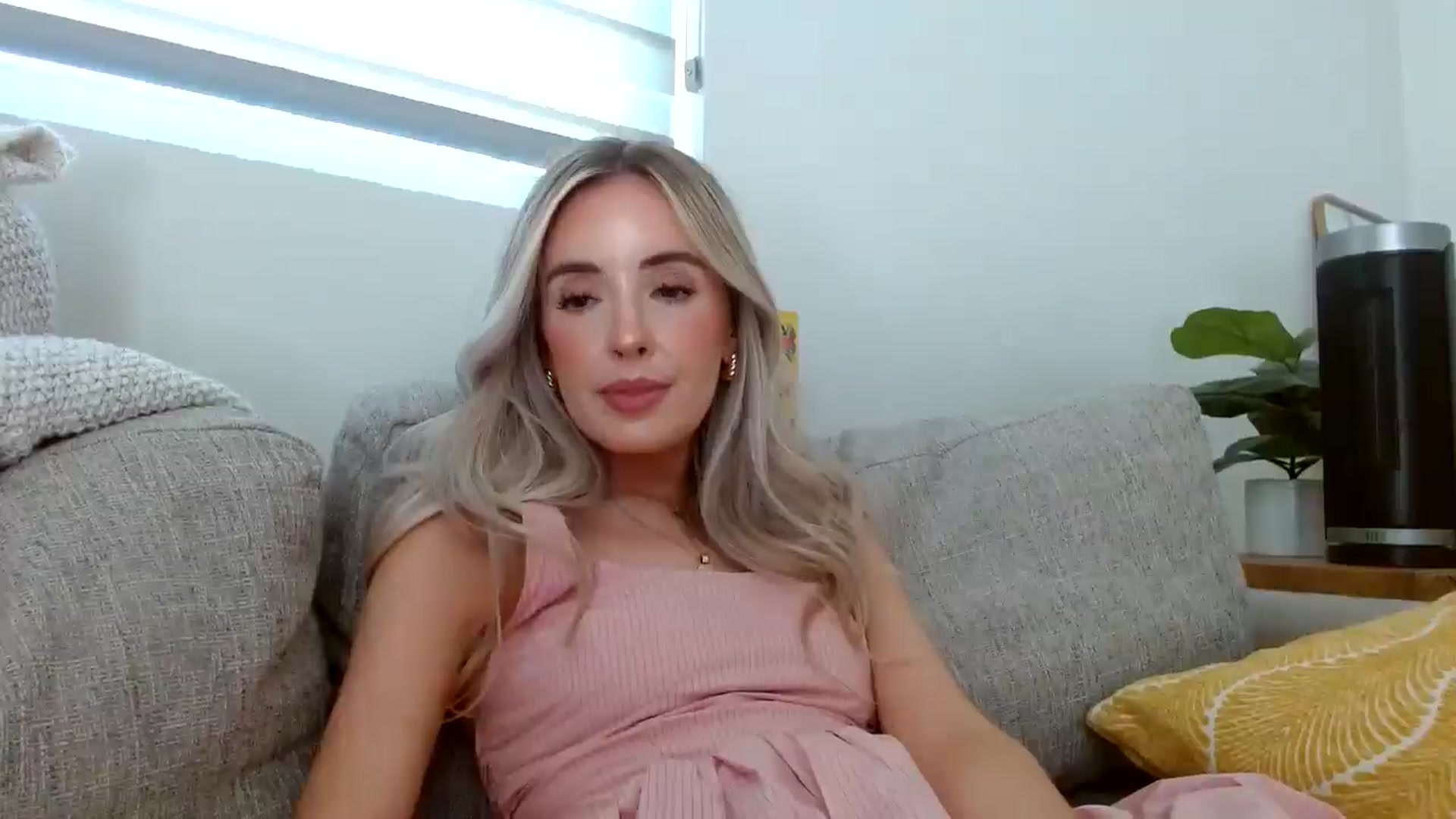 Gallery image thumbnail from Vegansoda's myfreecams stream on, 06/02/2024, 21:03 image 17 of 20