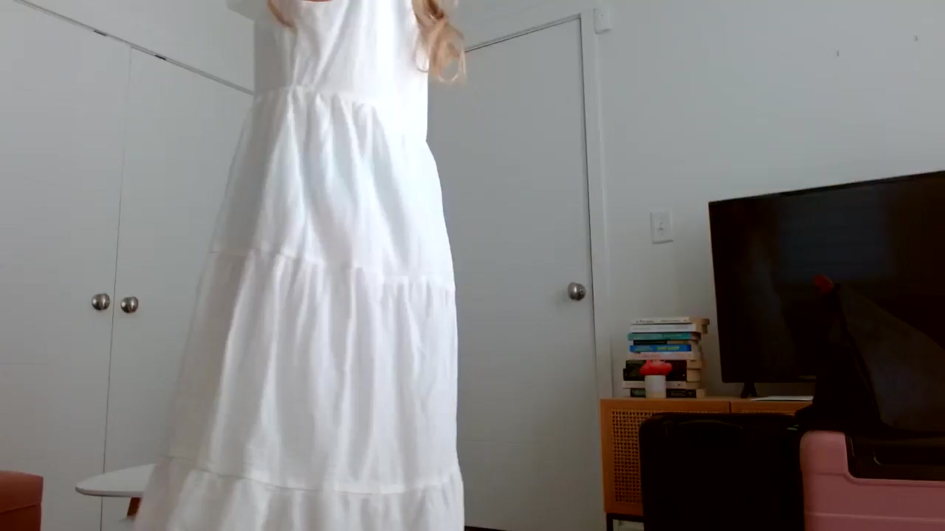 Gallery image thumbnail from Vegansoda's myfreecams stream on, 06/04/2024, 21:07 image 15 of 20