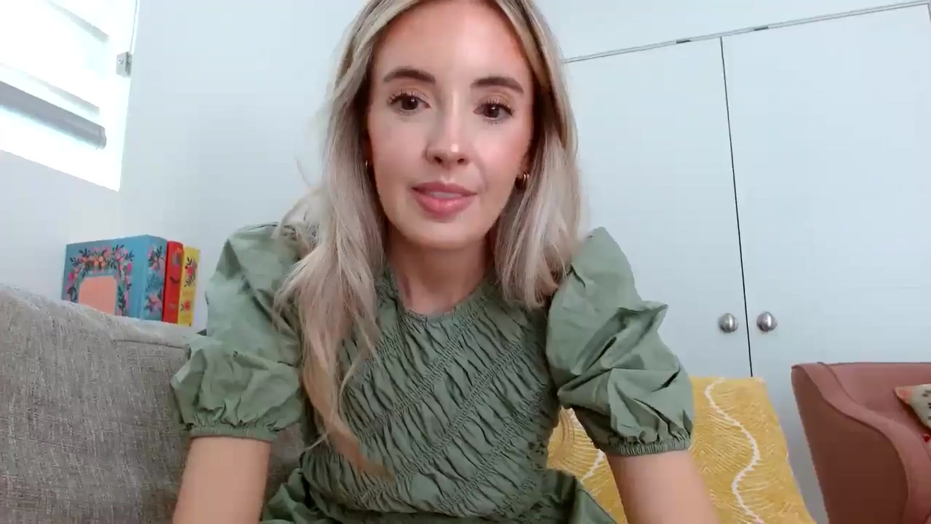 Gallery image thumbnail from Vegansoda's myfreecams stream on, 06/12/2024, 22:10 image 20 of 20