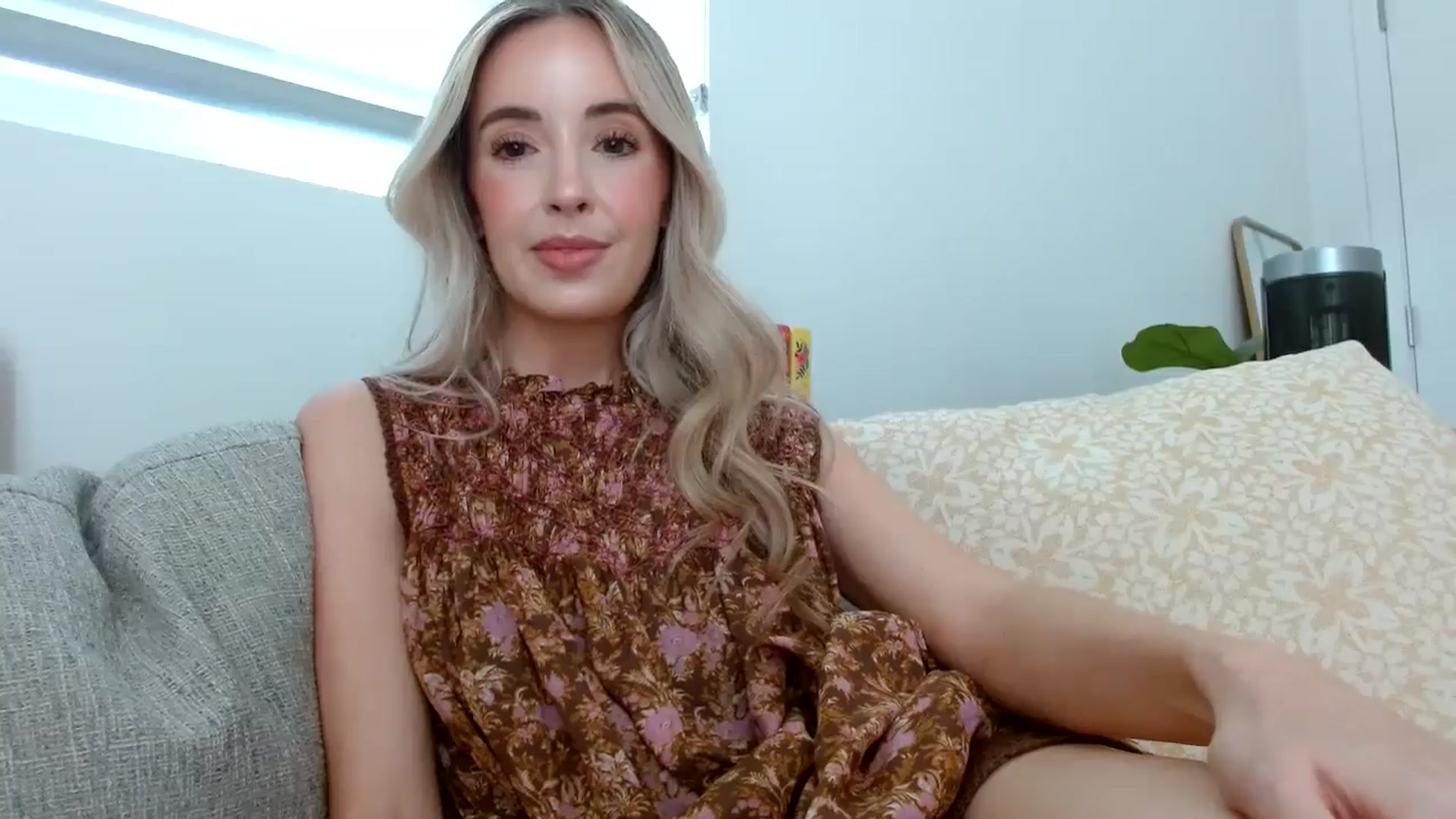 Gallery image thumbnail from Vegansoda's myfreecams stream on, 06/22/2024, 22:43 image 13 of 20