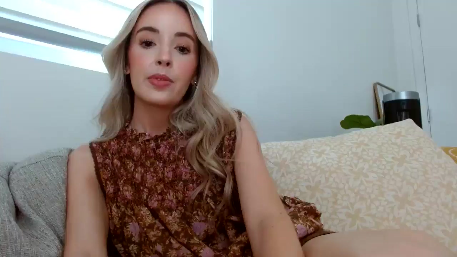 Gallery image thumbnail from Vegansoda's myfreecams stream on, 06/22/2024, 22:43 image 11 of 20