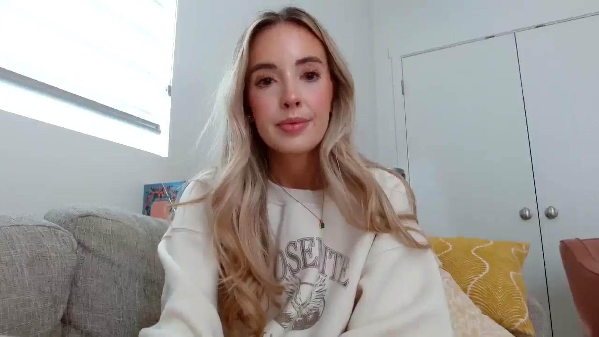 Gallery image thumbnail from Vegansoda's myfreecams stream on, 06/23/2024, 23:51 image 4 of 20