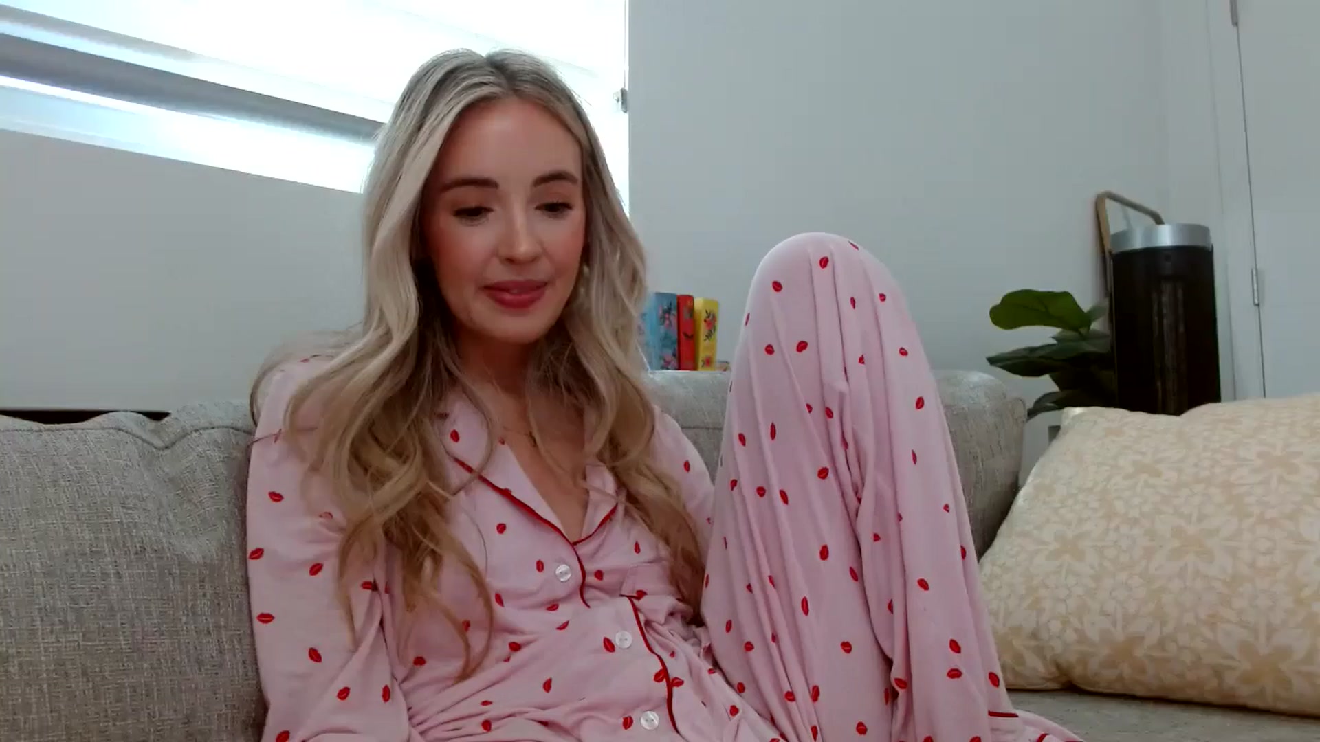 Gallery image thumbnail from Vegansoda's myfreecams stream on, 07/06/2024, 23:15 image 20 of 20