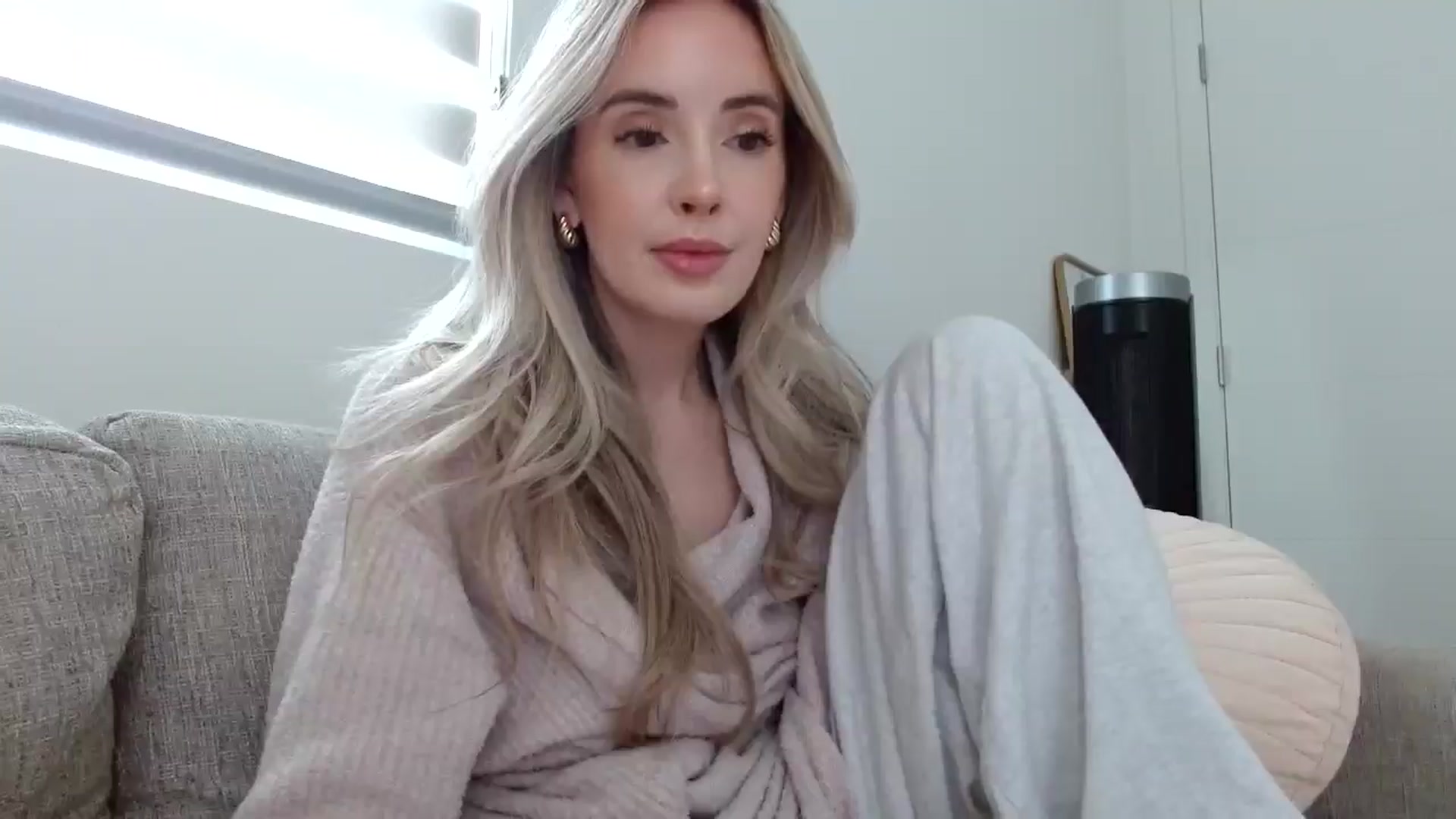 Gallery image thumbnail from Vegansoda's myfreecams stream on, 03/11/2025, 21:34 image 20 of 20