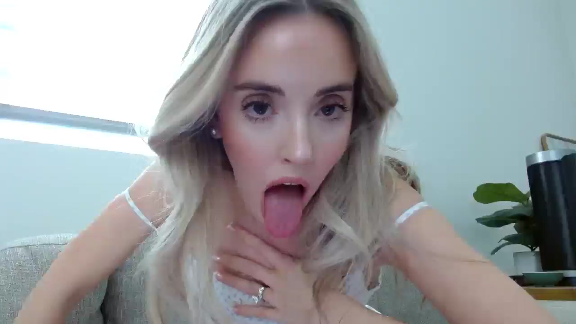 Gallery image thumbnail from Vegansoda's myfreecams stream on, 05/13/2025, 01:21 image 20 of 20