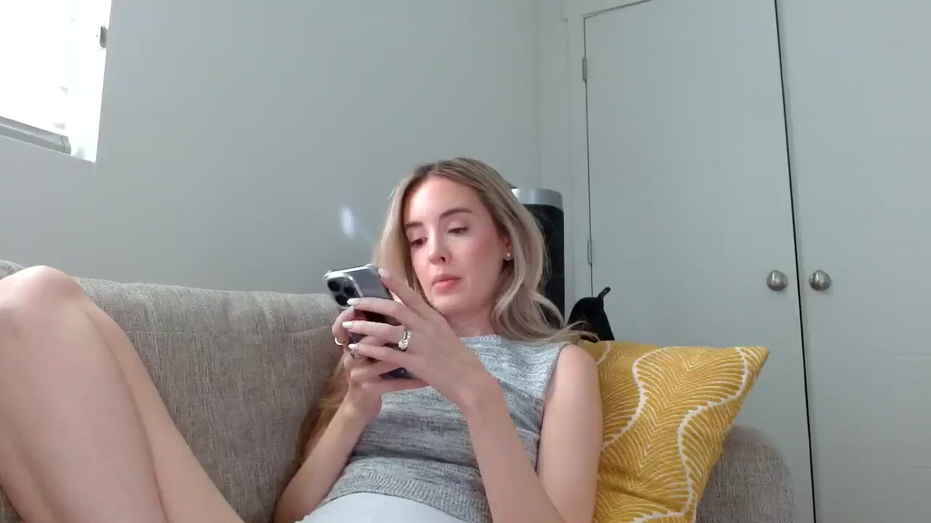 Gallery image thumbnail from Vegansoda's myfreecams stream on, 07/28/2025, 24:48 image 18 of 20