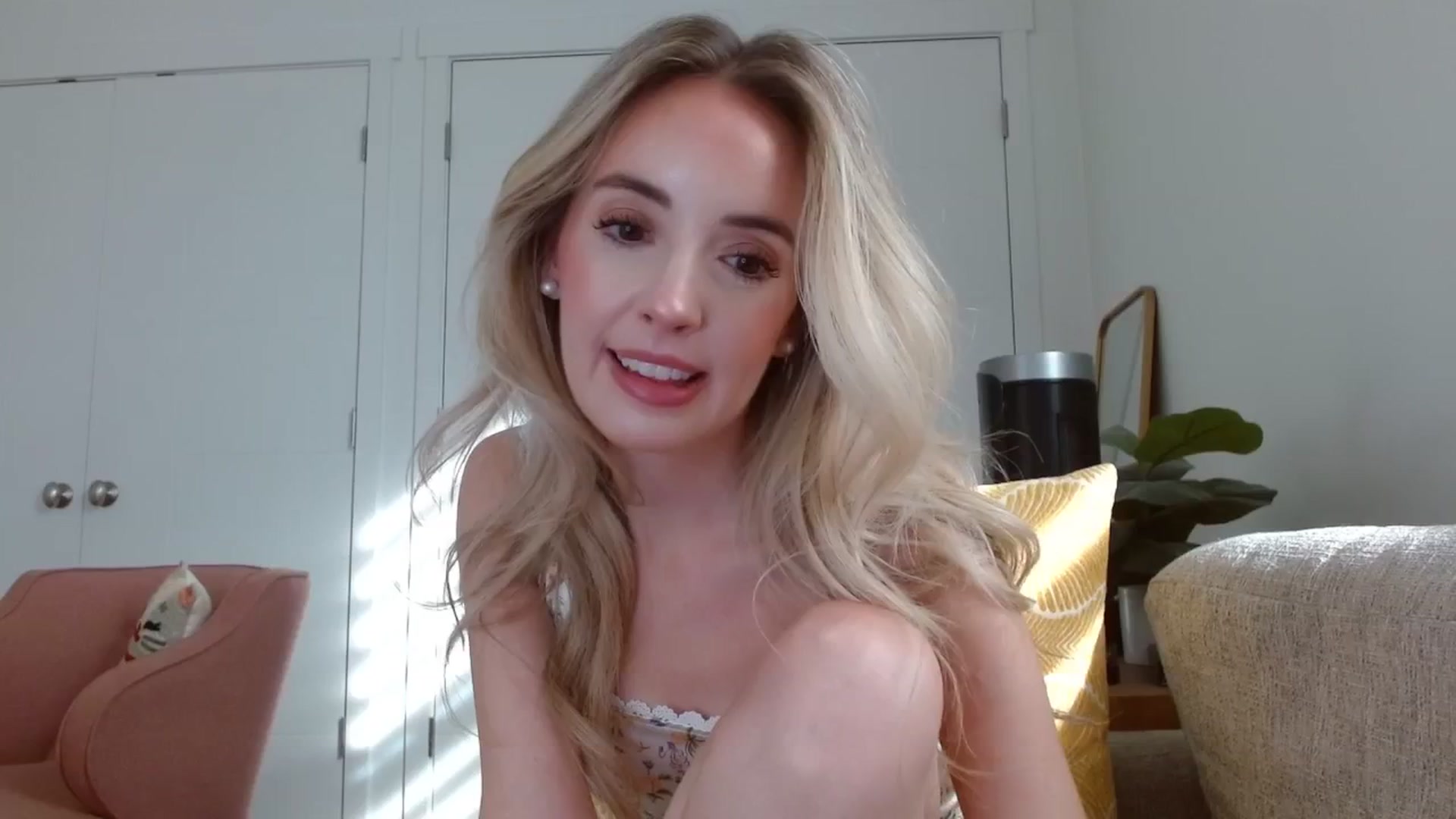 Gallery image thumbnail from Vegansoda's myfreecams stream on, 08/12/2025, 24:30 image 2 of 20