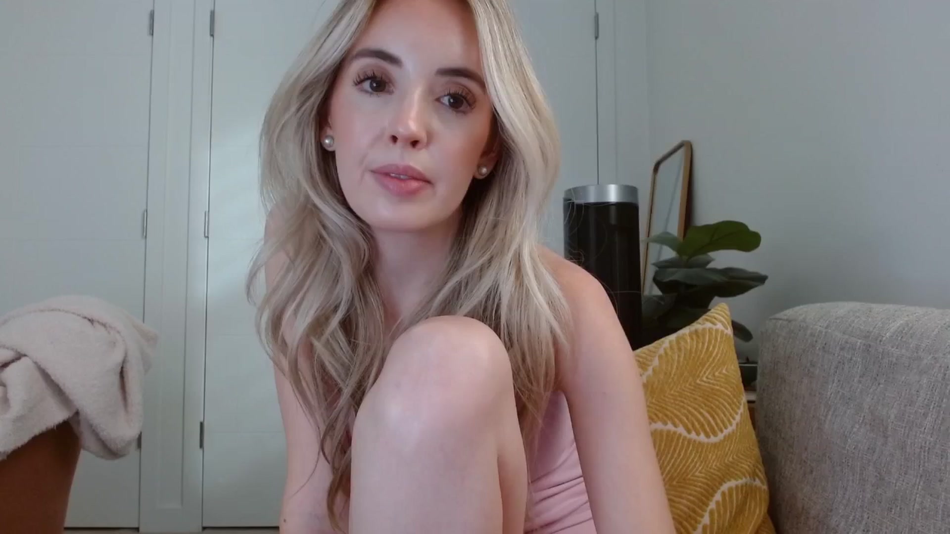 Gallery image thumbnail from Vegansoda's myfreecams stream on, 09/01/2025, 01:06 image 2 of 20
