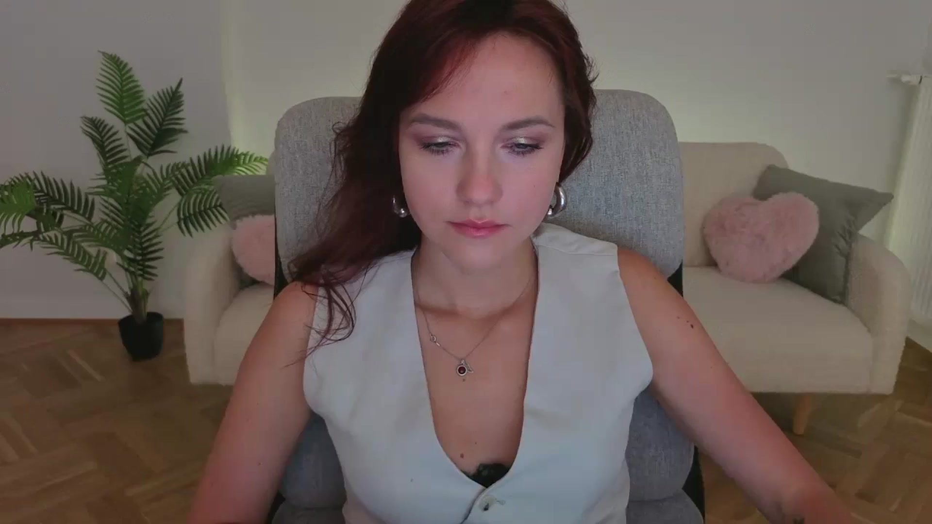 Gallery image thumbnail from Velanique's myfreecams stream on, 10/25/2025, 13:55 image 13 of 20