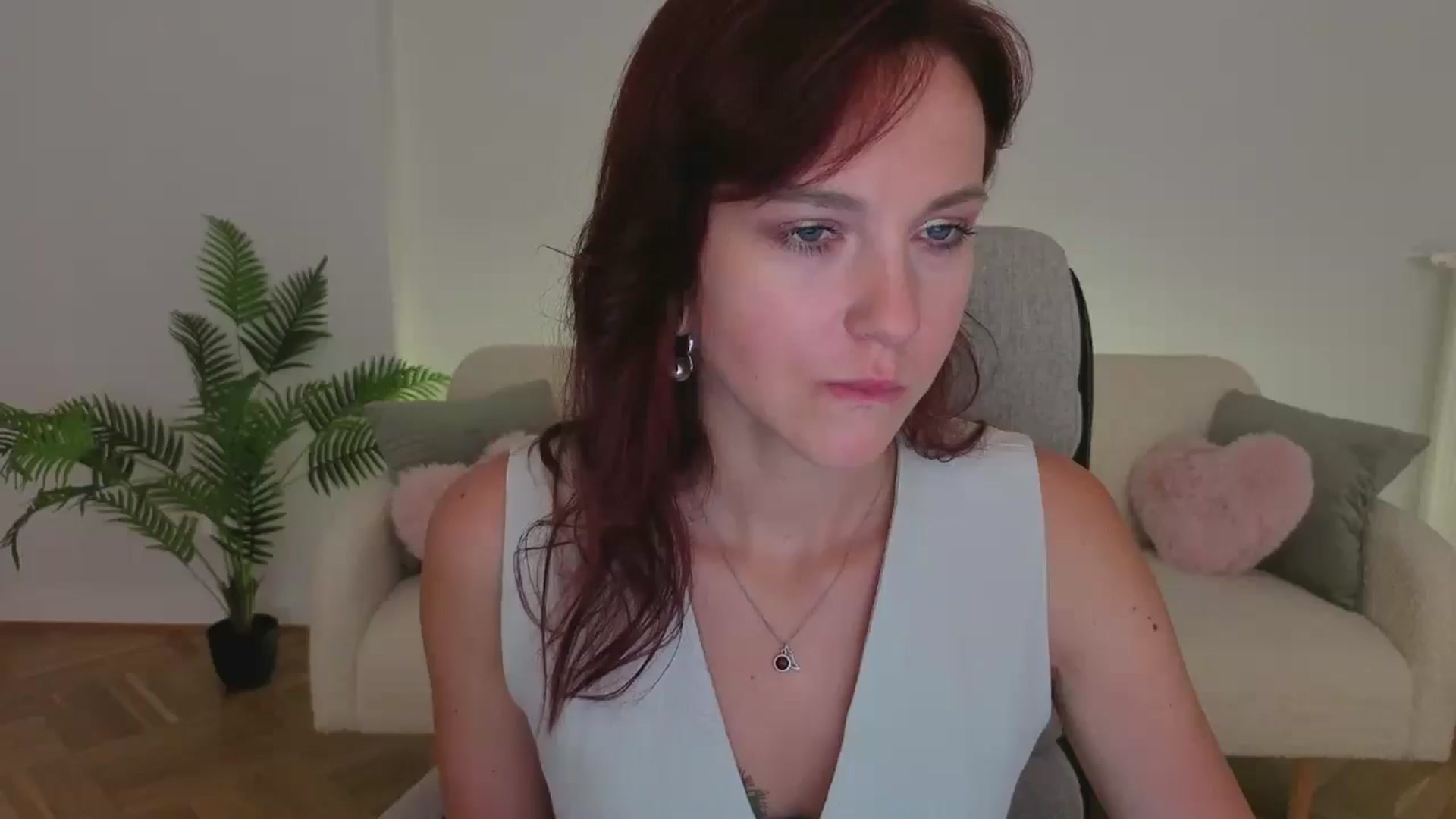 Gallery image thumbnail from Velanique's myfreecams stream on, 10/25/2025, 16:59 image 11 of 20
