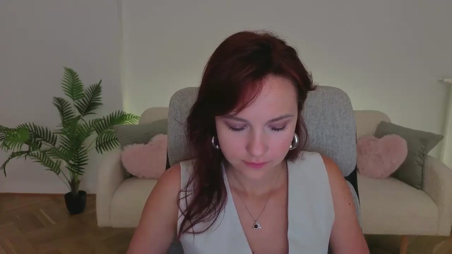 Gallery image thumbnail from Velanique's myfreecams stream on, 10/25/2025, 16:59 image 8 of 20