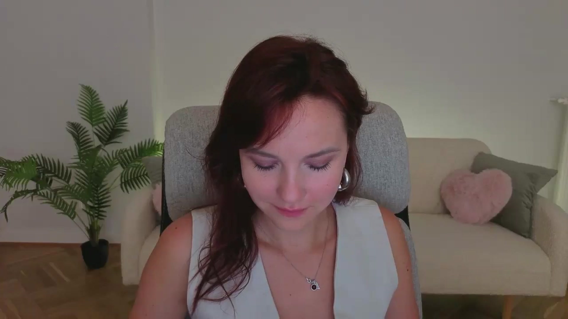Gallery image thumbnail from Velanique's myfreecams stream on, 10/25/2025, 16:59 image 6 of 20