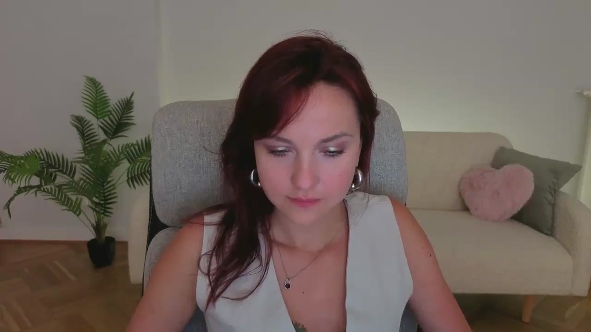 Gallery image thumbnail from Velanique's myfreecams stream on, 10/25/2025, 16:59 image 18 of 20