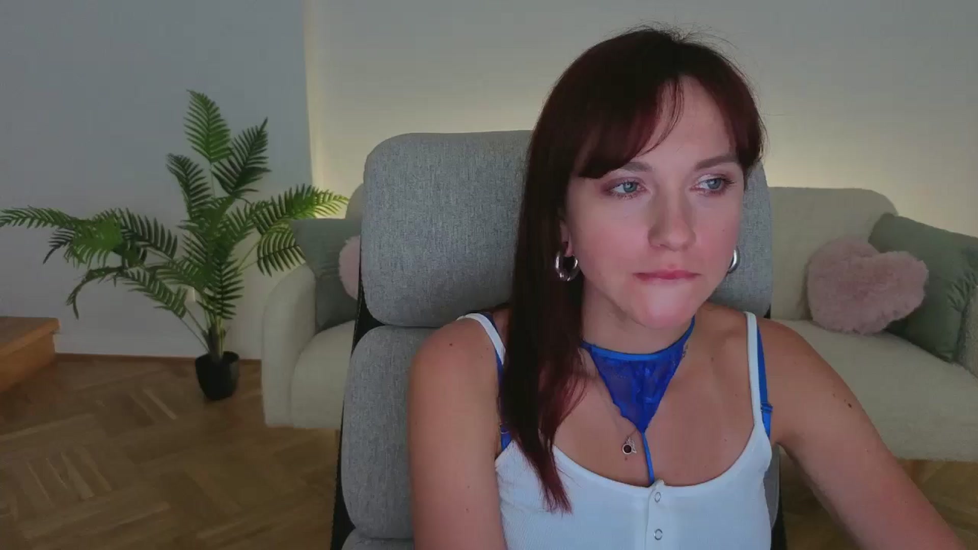 Gallery image thumbnail from Velanique's myfreecams stream on, 10/26/2025, 20:40 image 8 of 20