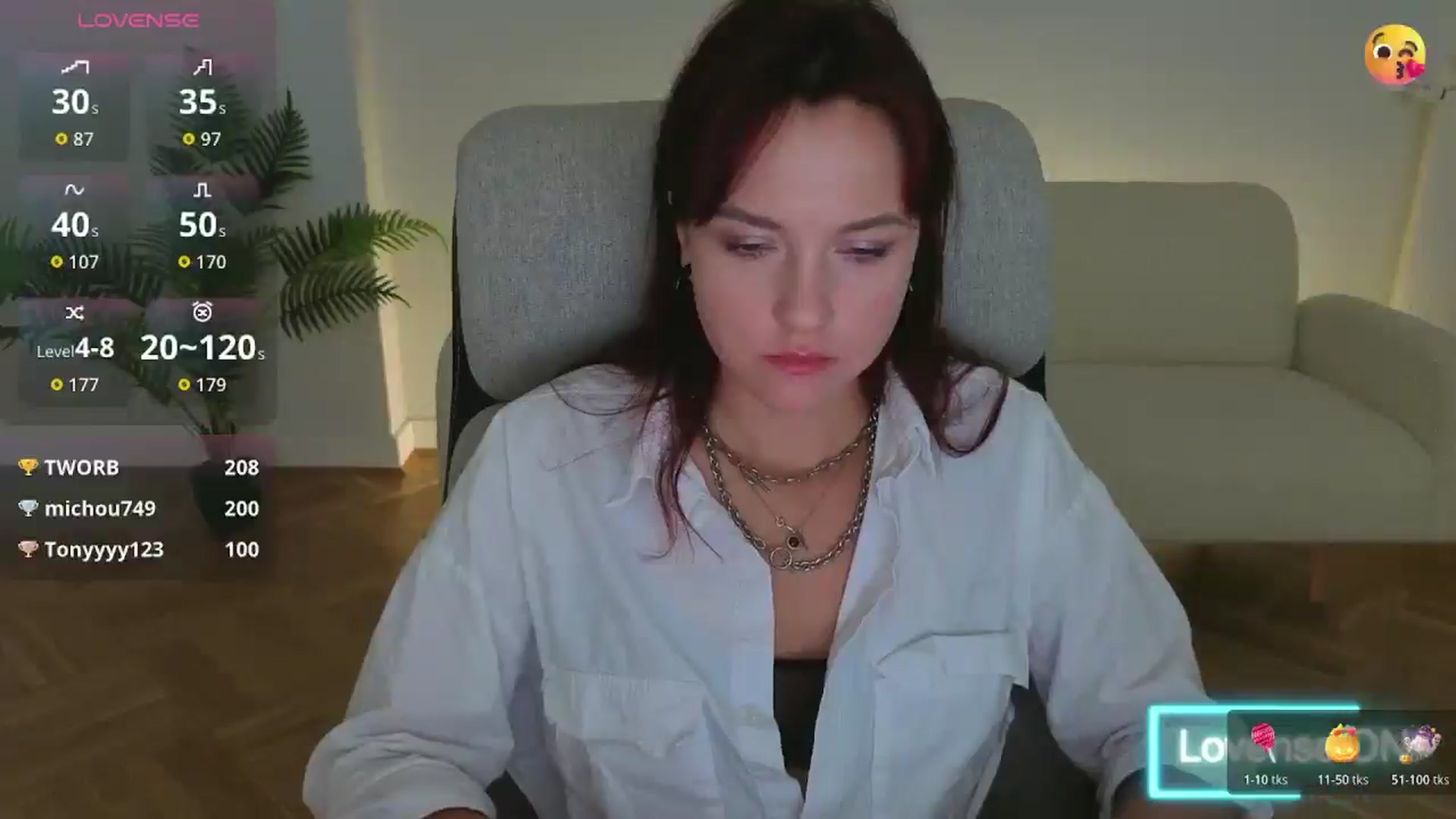 Gallery image thumbnail from Velanique's myfreecams stream on, 11/01/2025, 18:38 image 15 of 20