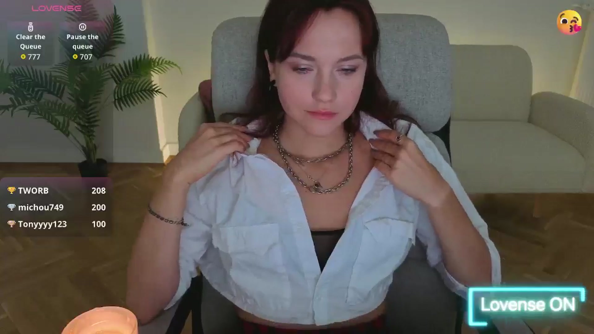Gallery image thumbnail from Velanique's myfreecams stream on, 11/01/2025, 18:38 image 18 of 20