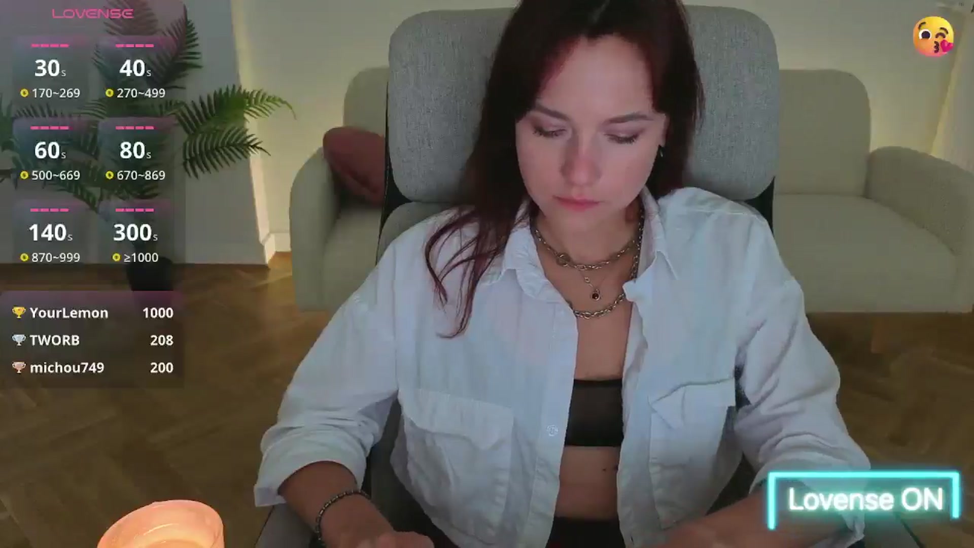 Gallery image thumbnail from Velanique's myfreecams stream on, 11/01/2025, 19:43 image 10 of 20