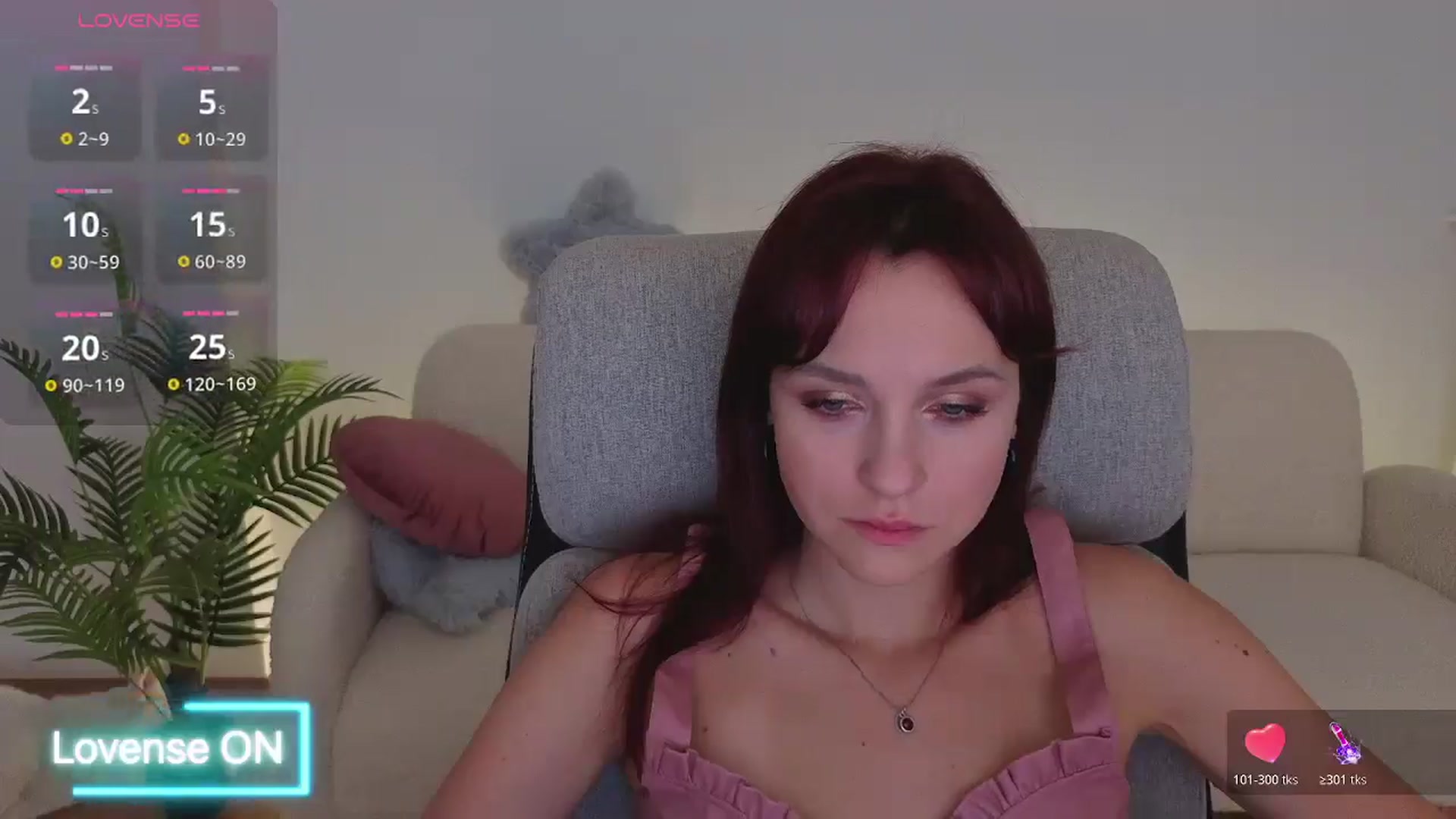 Gallery image thumbnail from Velanique's myfreecams stream on, 11/14/2025, 20:45 image 17 of 20