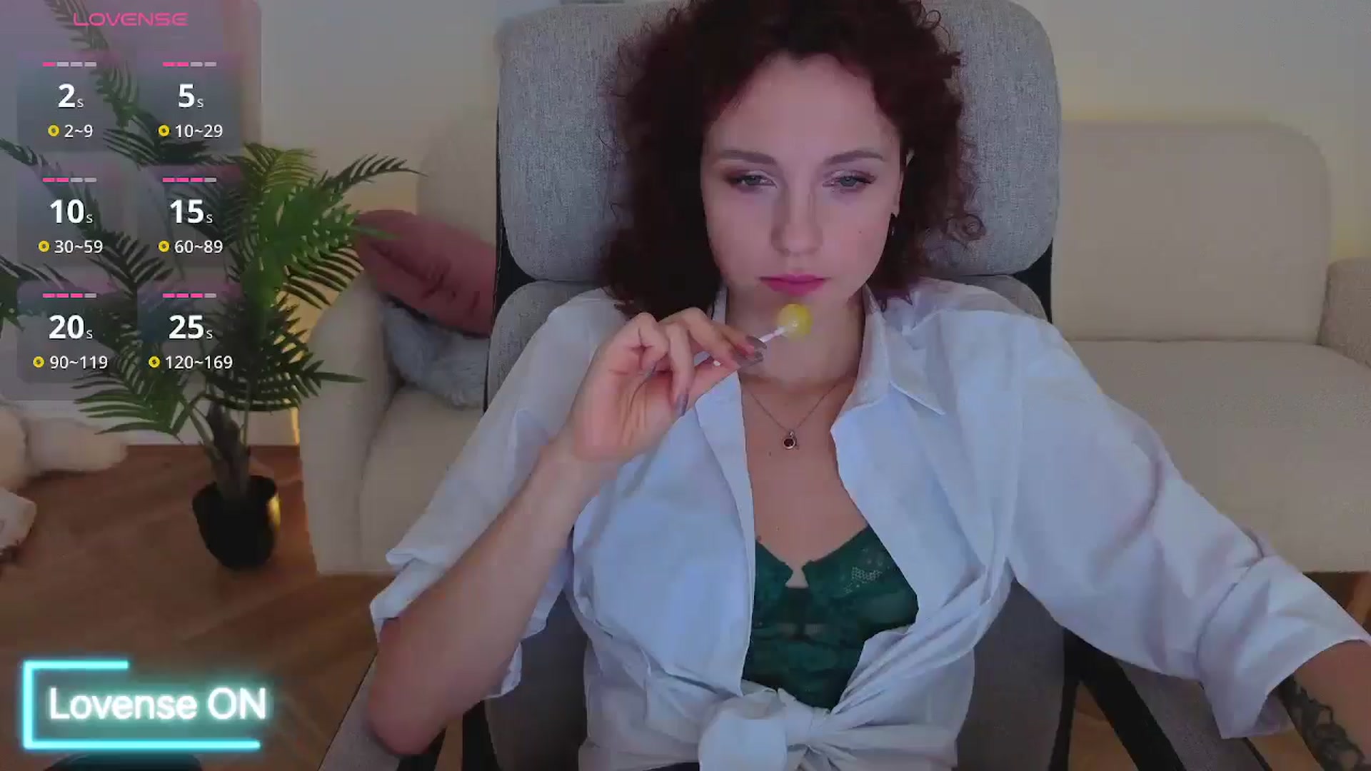 Gallery image thumbnail from Velanique's myfreecams stream on, 11/15/2025, 14:54 image 4 of 20
