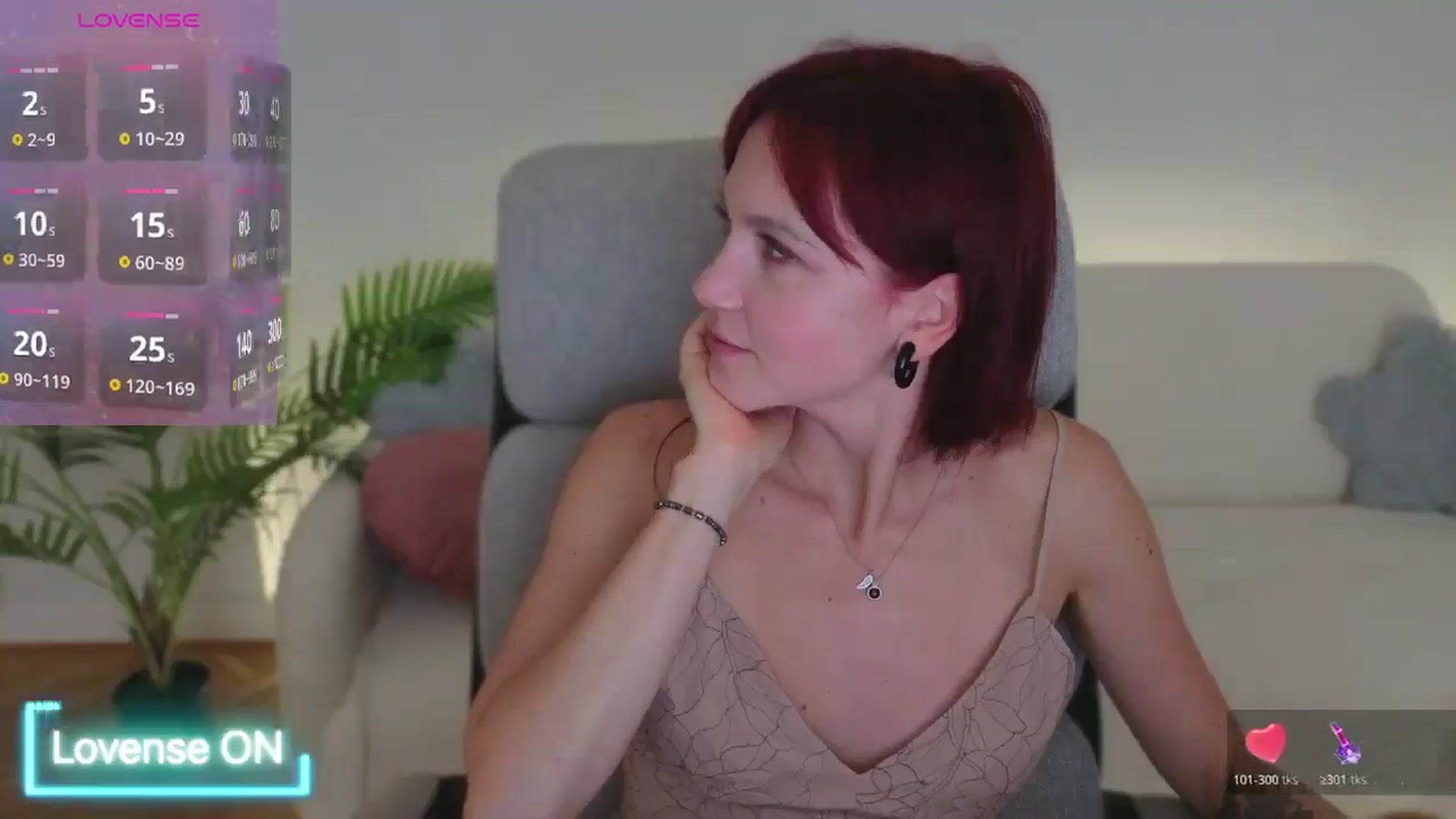 Gallery image thumbnail from Velanique's myfreecams stream on, 12/06/2025, 17:01 image 18 of 20