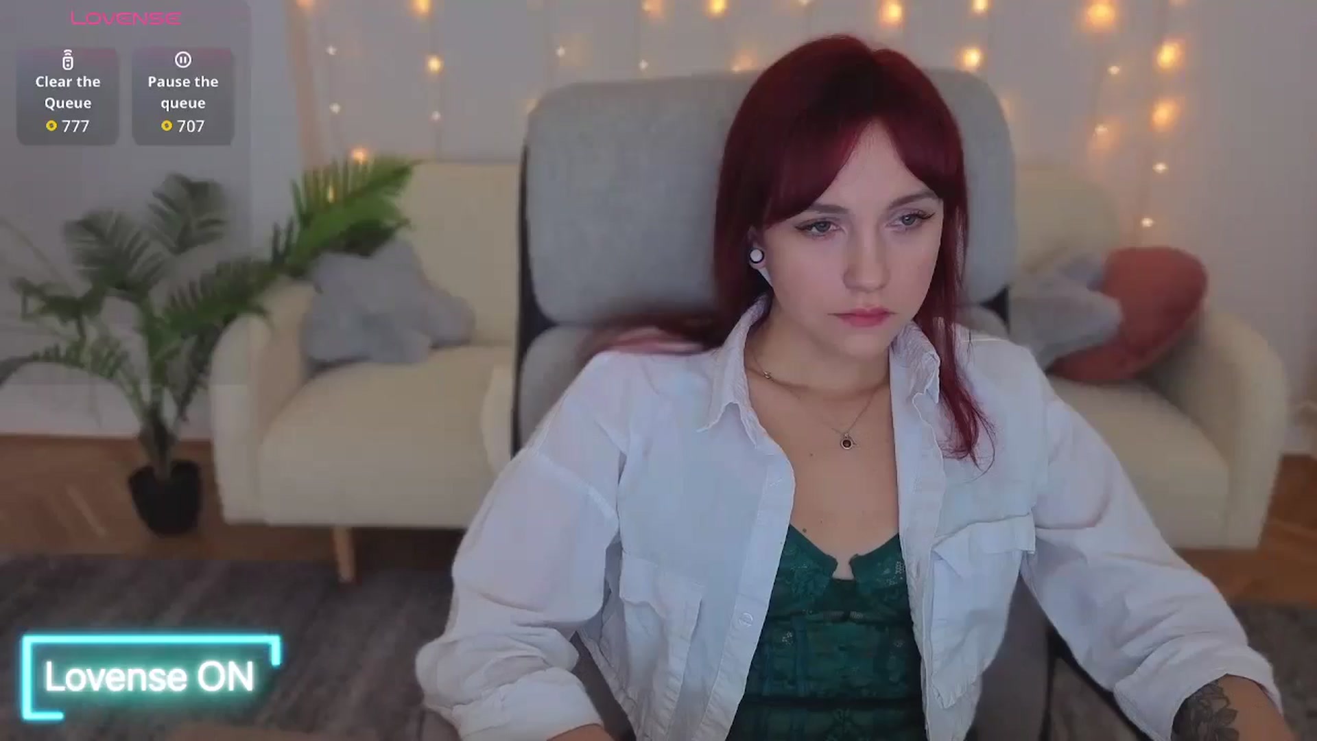 Gallery image thumbnail from Velanique's myfreecams stream on, 12/21/2025, 15:01 image 9 of 20