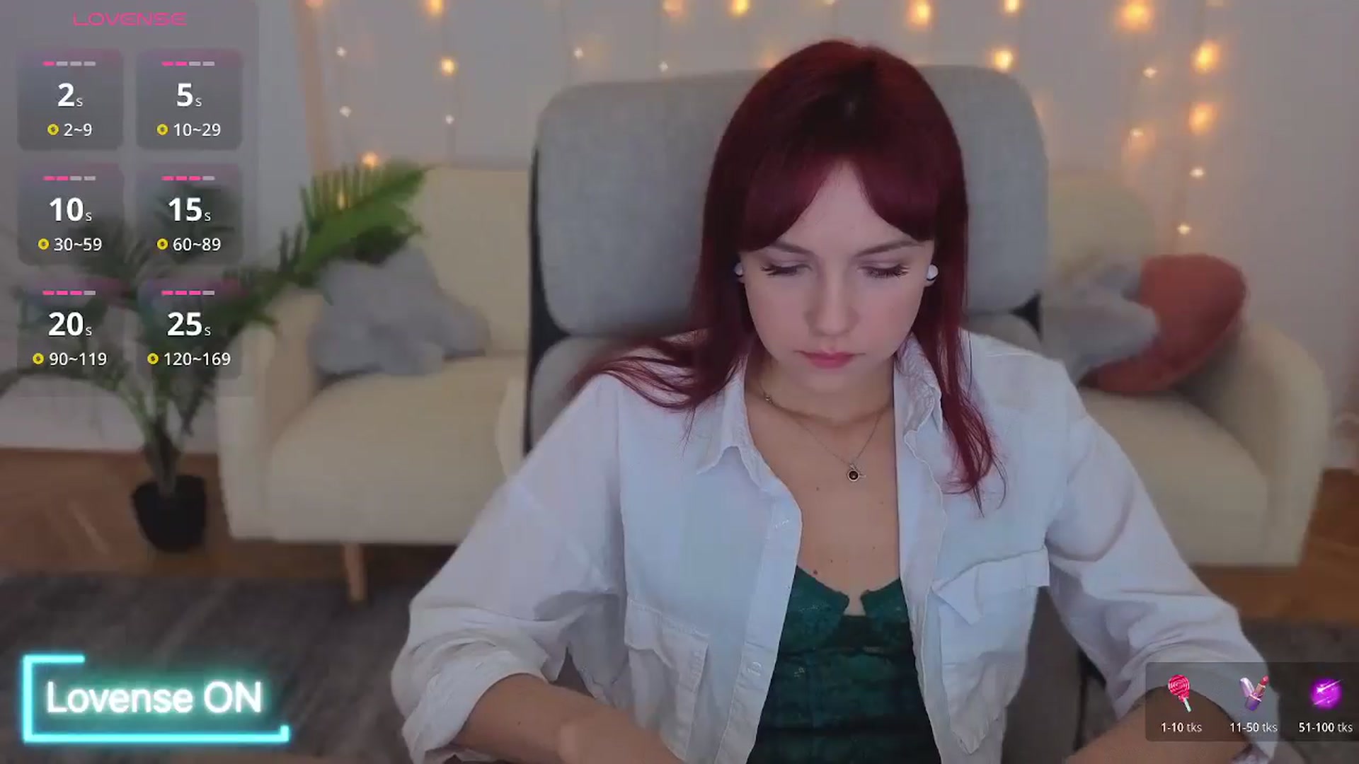 Gallery image thumbnail from Velanique's myfreecams stream on, 12/21/2025, 15:01 image 5 of 20