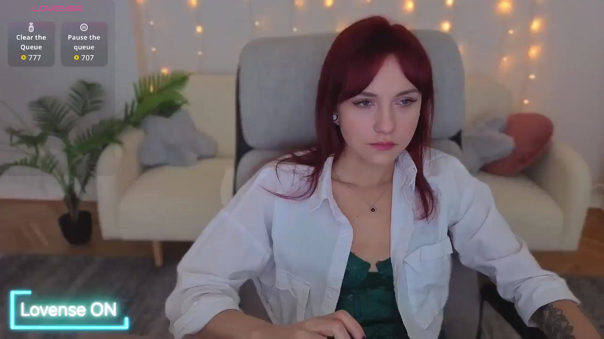 Gallery image thumbnail from Velanique's myfreecams stream on, 12/21/2025, 15:01 image 17 of 20