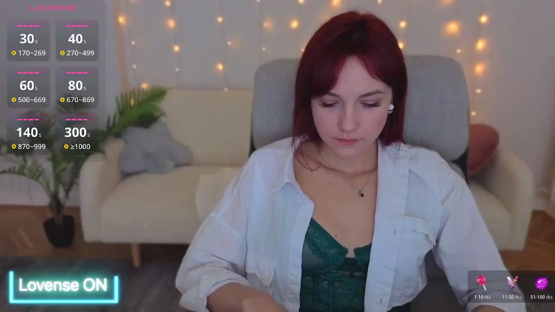 Gallery image thumbnail from Velanique's myfreecams stream on, 12/21/2025, 18:11 image 7 of 20
