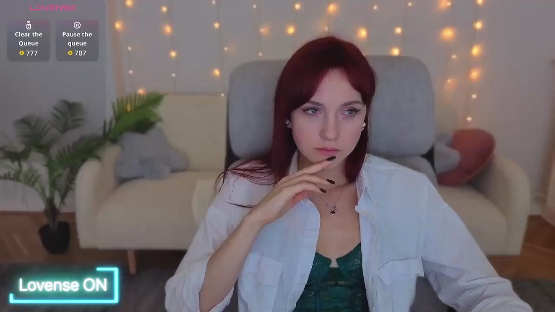 Gallery image thumbnail from Velanique's myfreecams stream on, 12/21/2025, 19:10 image 1 of 20