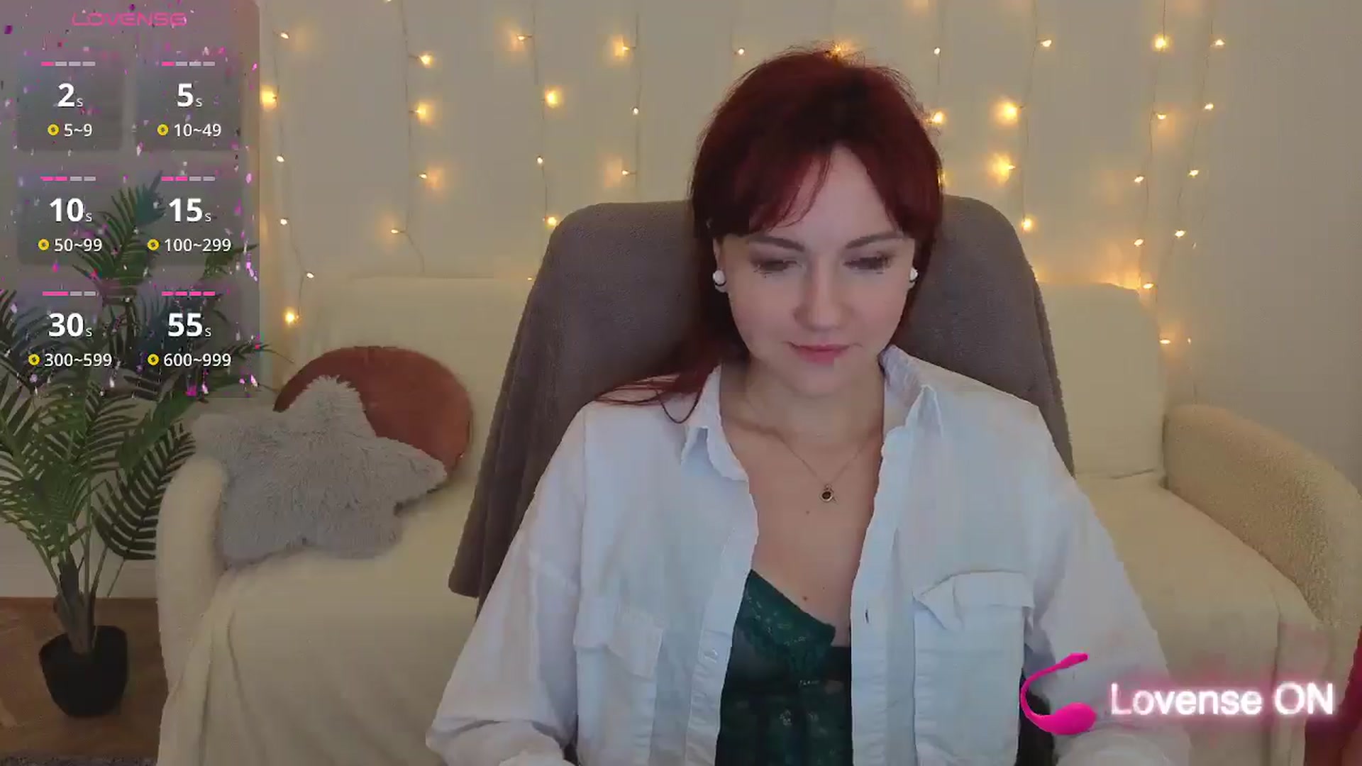 Gallery image thumbnail from Velanique's myfreecams stream on, 01/05/2026, 20:19 image 3 of 20