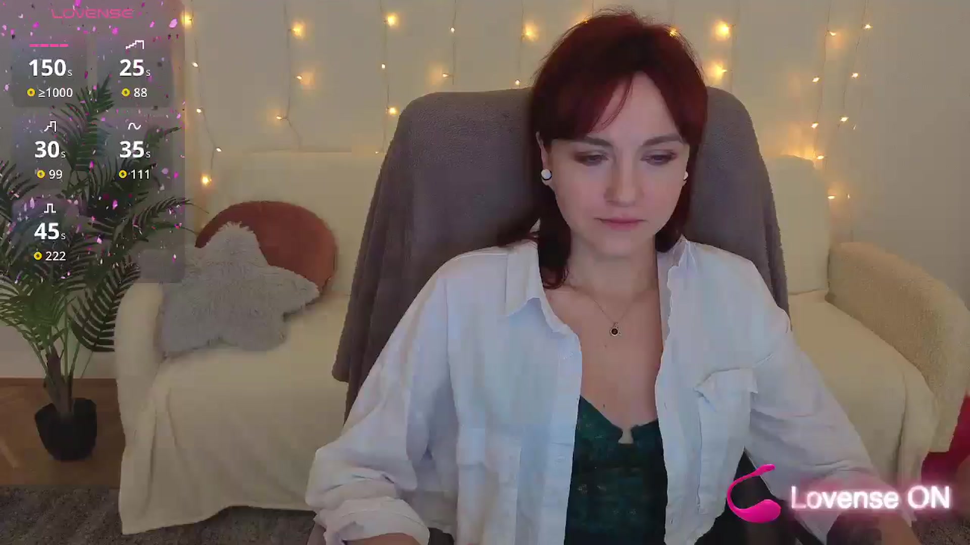 Gallery image thumbnail from Velanique's myfreecams stream on, 01/05/2026, 20:19 image 19 of 20