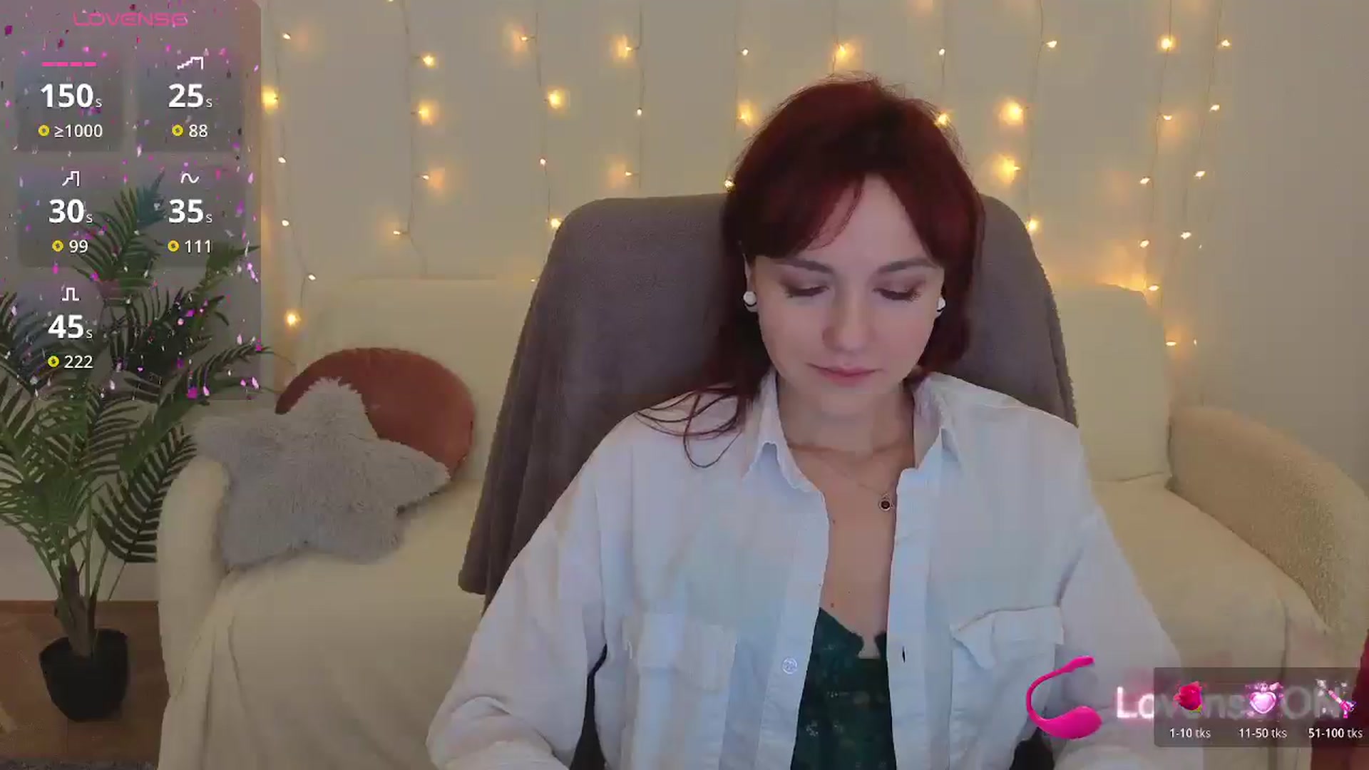 Gallery image thumbnail from Velanique's myfreecams stream on, 01/05/2026, 20:19 image 12 of 20