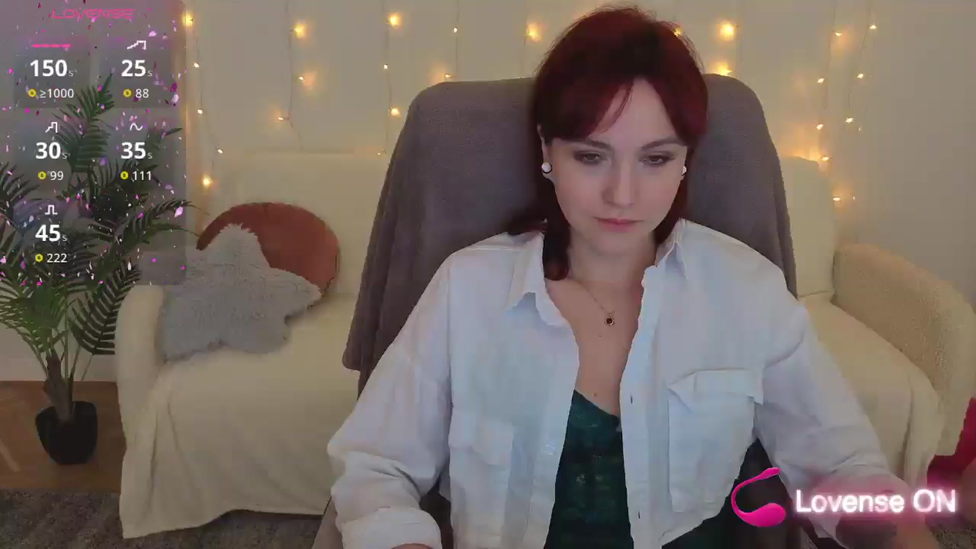 Gallery image thumbnail from Velanique's myfreecams stream on, 01/05/2026, 20:19 image 18 of 20