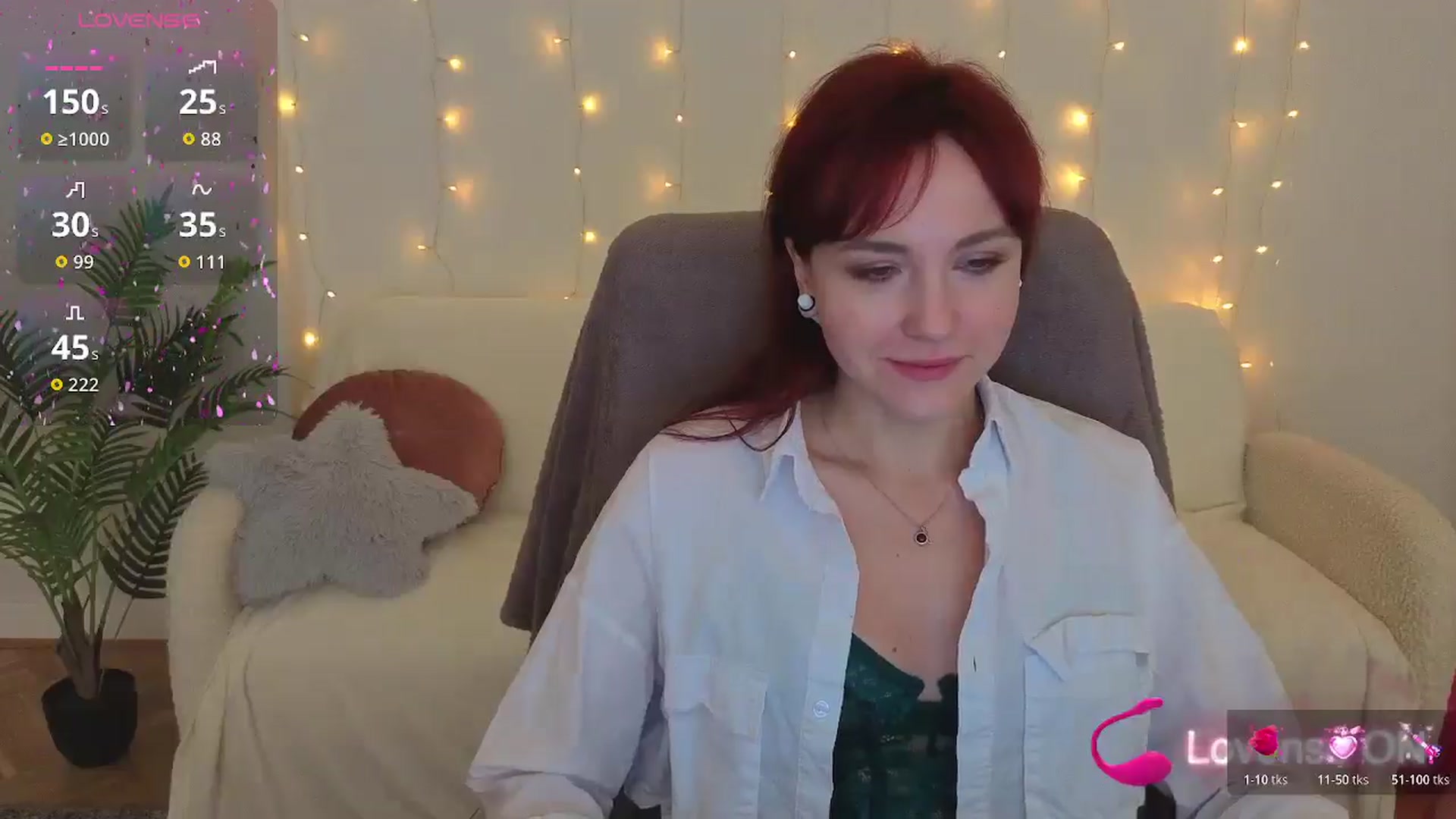 Gallery image thumbnail from Velanique's myfreecams stream on, 01/05/2026, 20:19 image 2 of 20