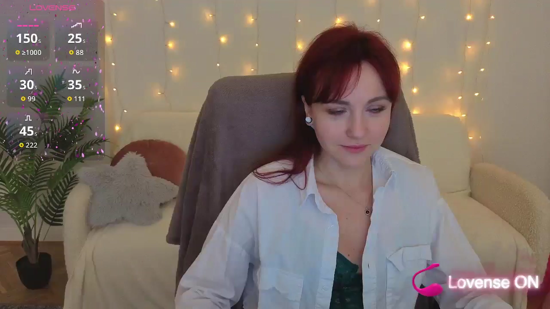Gallery image thumbnail from Velanique's myfreecams stream on, 01/05/2026, 20:19 image 8 of 20