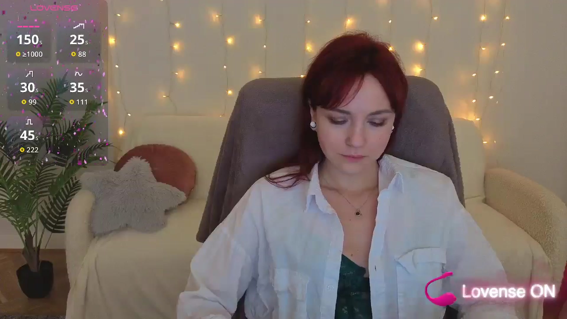 Gallery image thumbnail from Velanique's myfreecams stream on, 01/05/2026, 20:19 image 6 of 20