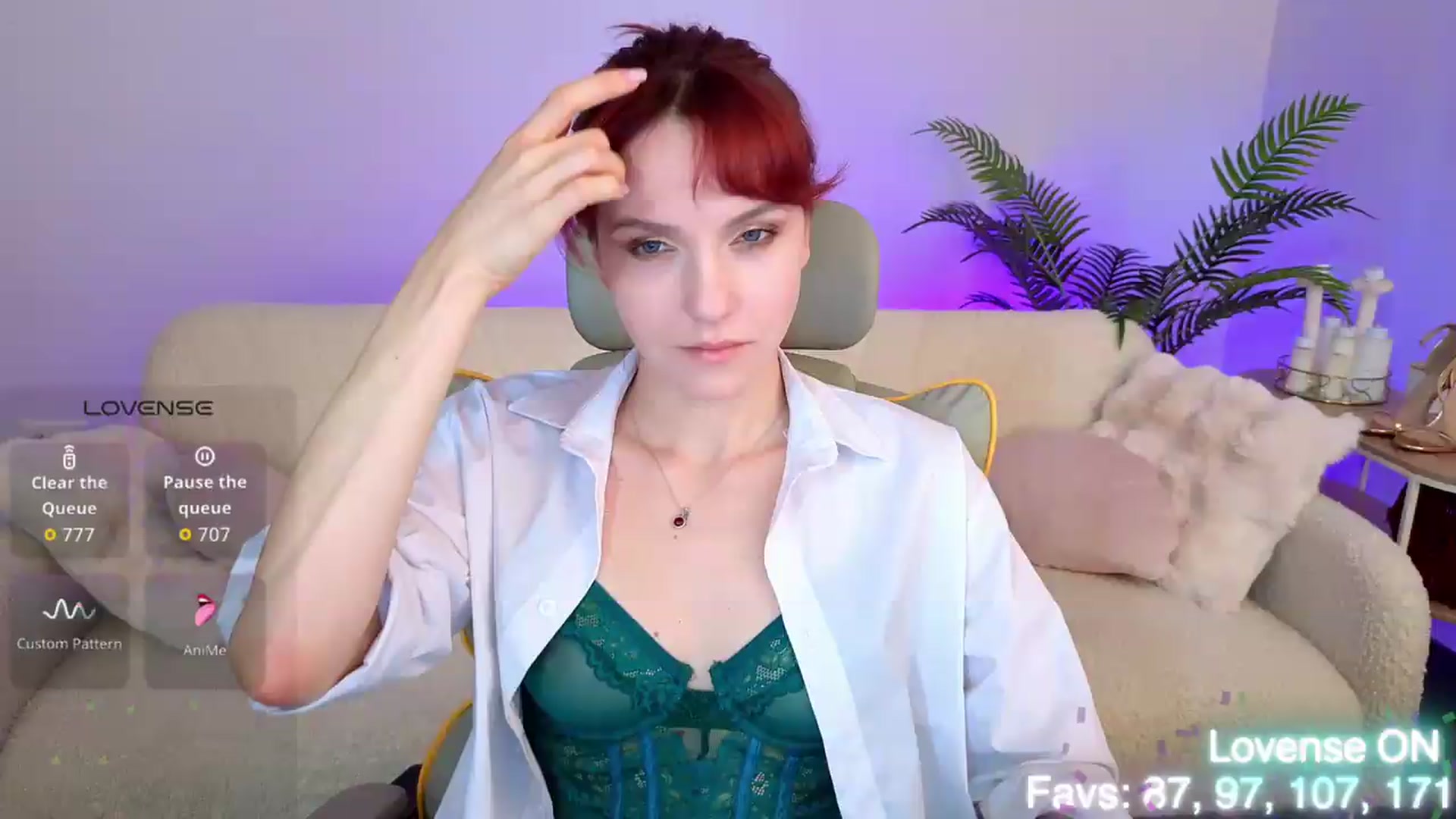 Gallery image thumbnail from Velanique's myfreecams stream on, 07/04/2026, 14:01 image 1 of 20