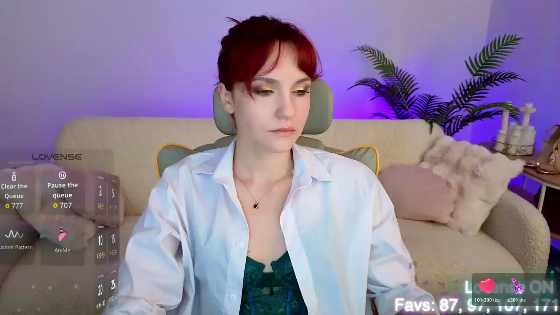 Gallery image thumbnail from Velanique's myfreecams stream on, 07/04/2026, 14:01 image 12 of 20