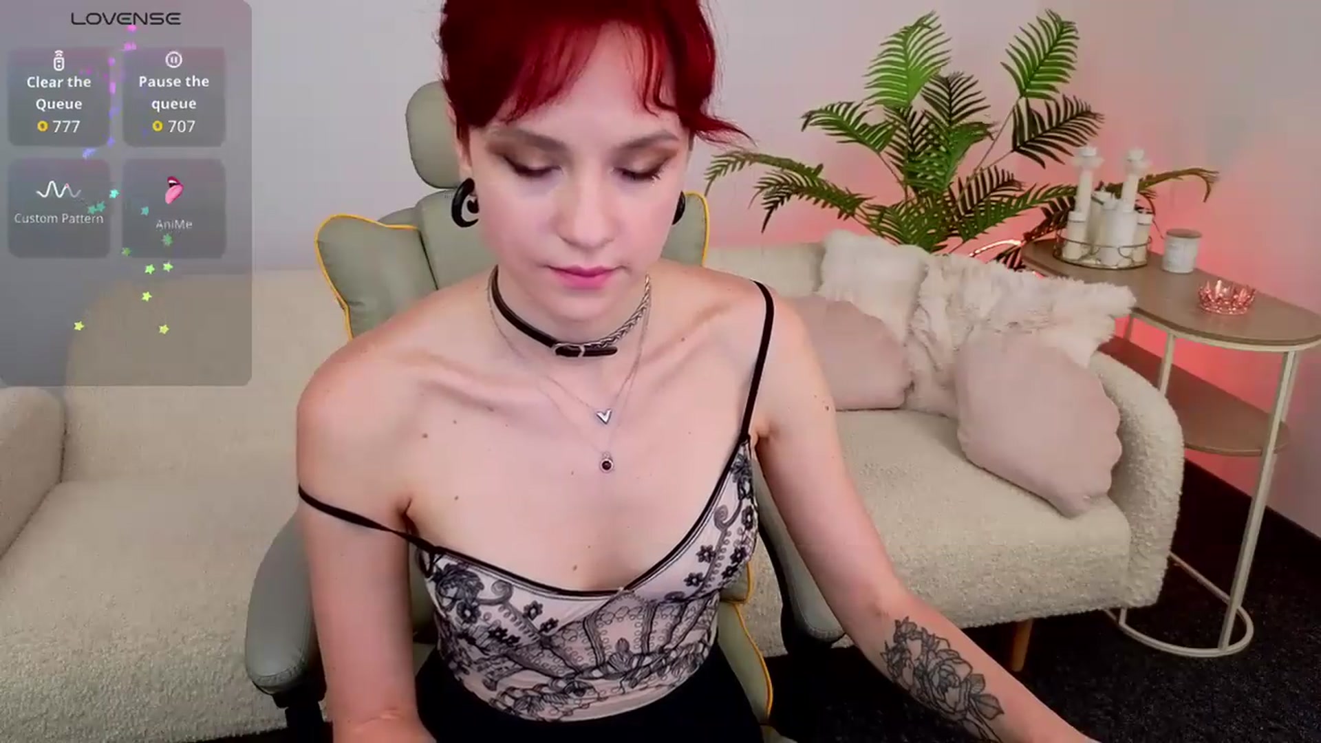 Gallery image thumbnail from Velanique's myfreecams stream on, 07/18/2026, 17:02 image 10 of 20