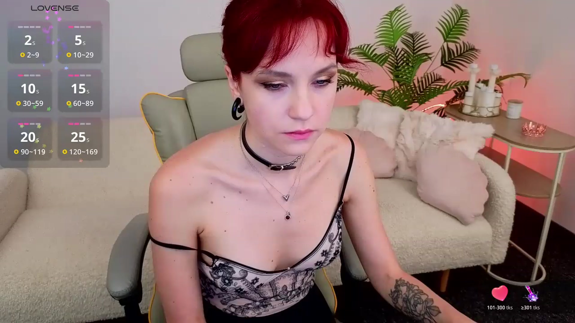 Gallery image thumbnail from Velanique's myfreecams stream on, 07/18/2026, 17:02 image 12 of 20