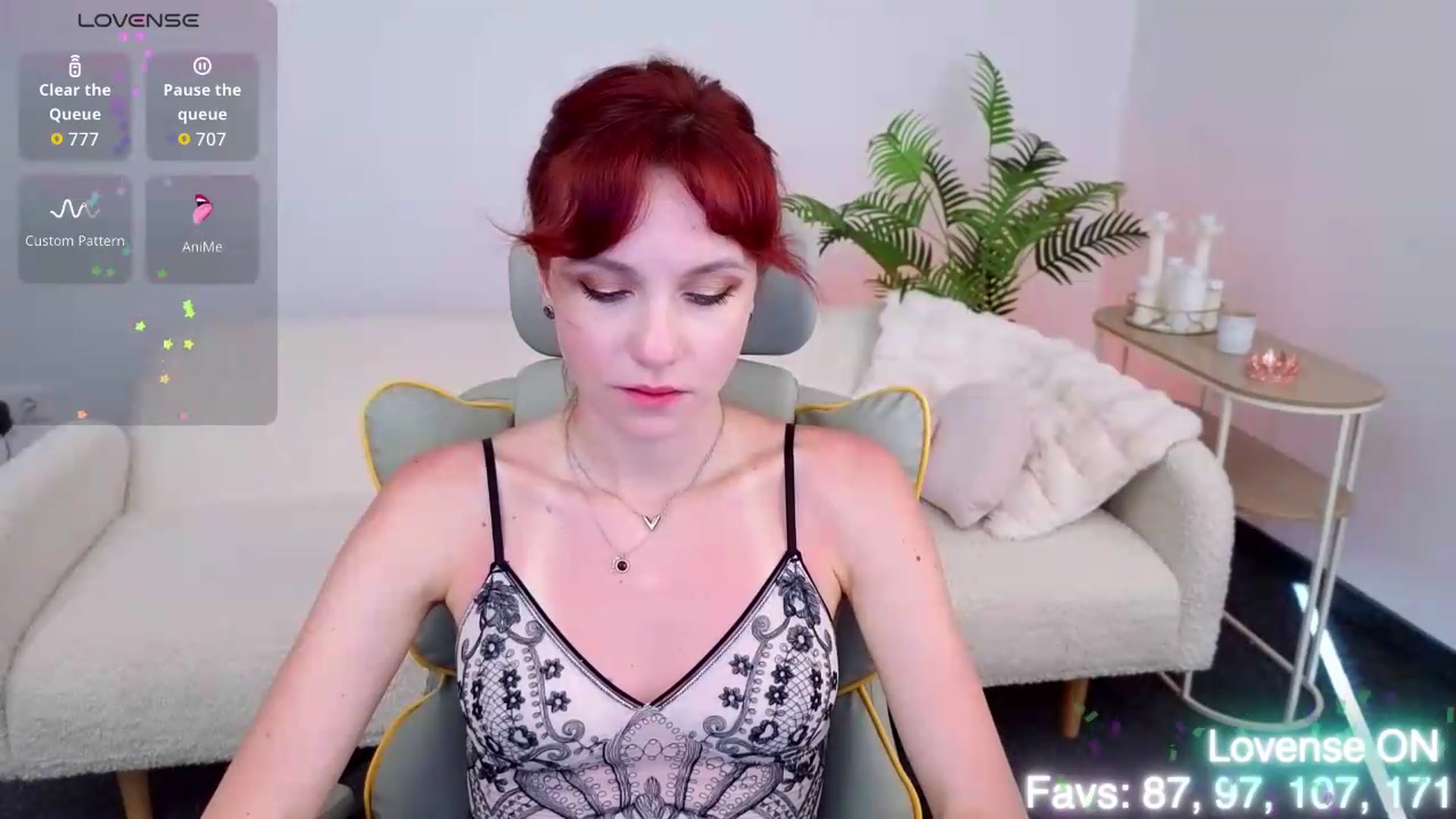 Gallery image thumbnail from Velanique's myfreecams stream on, 08/04/2026, 17:24 image 5 of 20