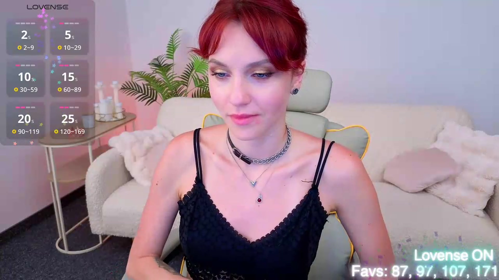 Gallery image thumbnail from Velanique's myfreecams stream on, 08/06/2026, 19:18 image 2 of 20